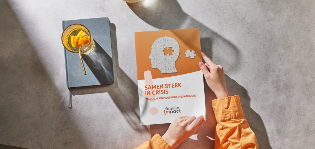 Cover van de tekst 'Samen sterk in Crisis' van Familie-Impact